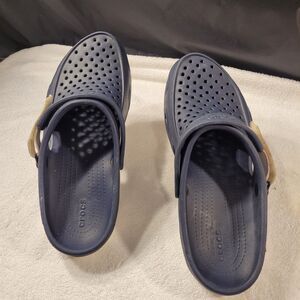 Mens Crocs Navy Blue And White Sz 11 Adjustable Strap Closure